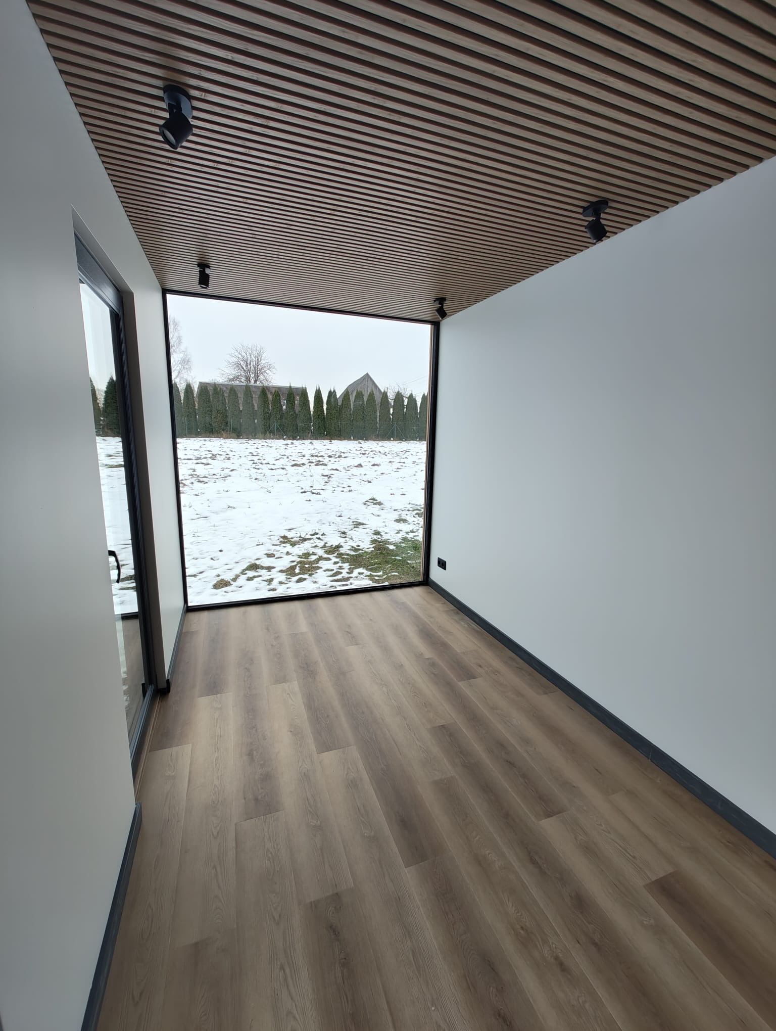 42982485-9cac-49b4-93d7-fd4e0c1b6809