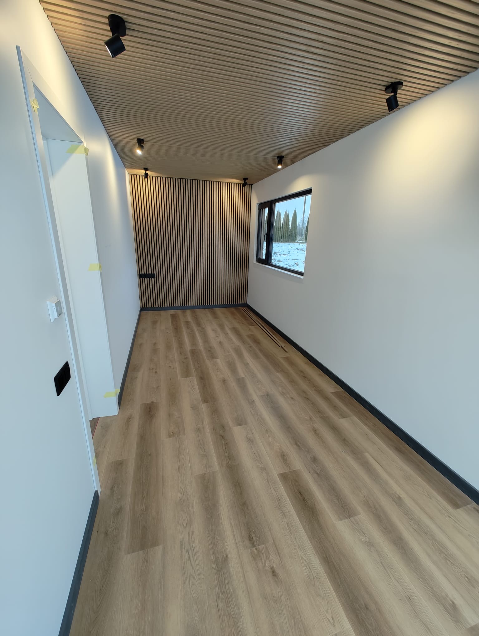 7a851ef6-bd70-42ab-a18c-d939e415fead