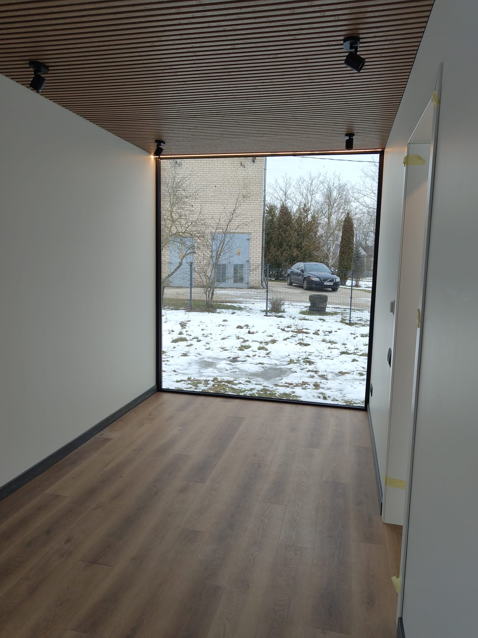 7e63f390-a881-47fa-99f1-75a29e486ee0