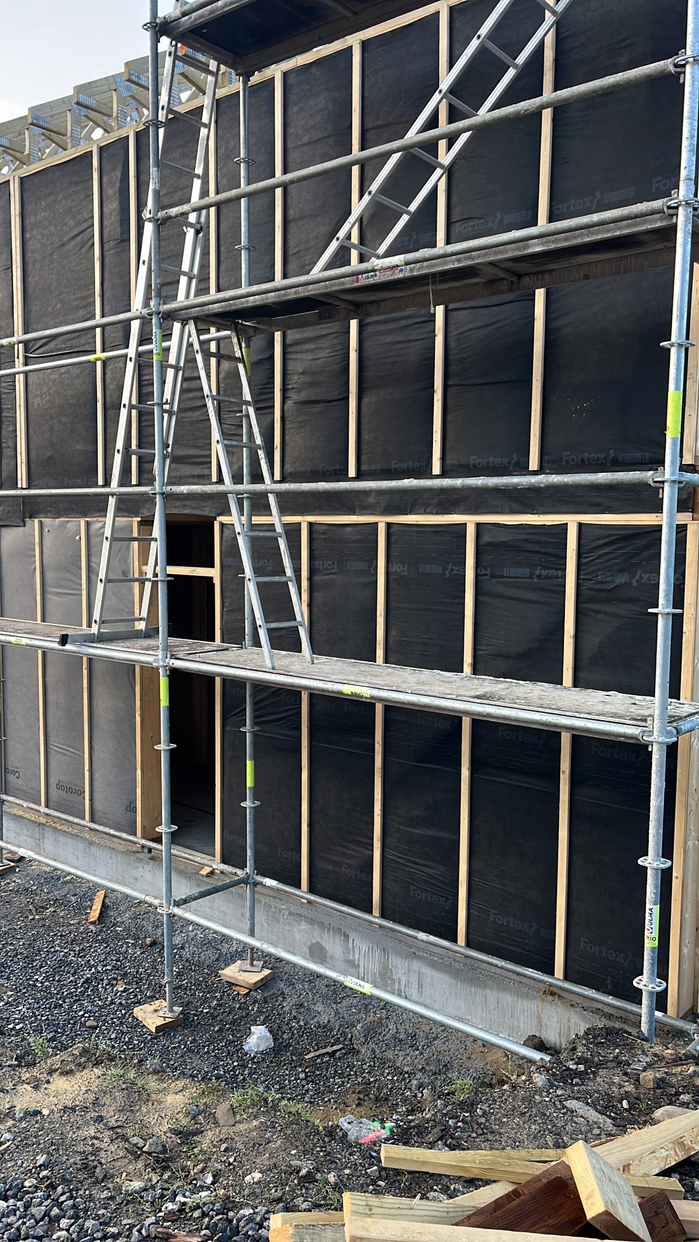 B645556D-52D8-448B-9624-FF9660C6090B