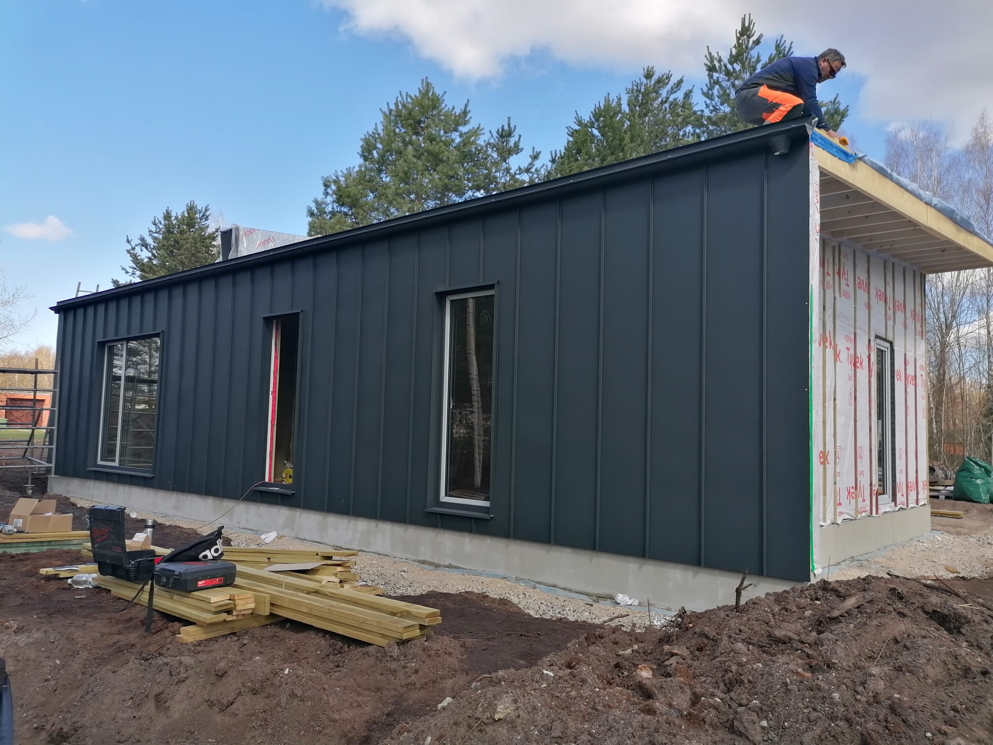 WhatsApp Image 2025-03-03 at 12.49.43