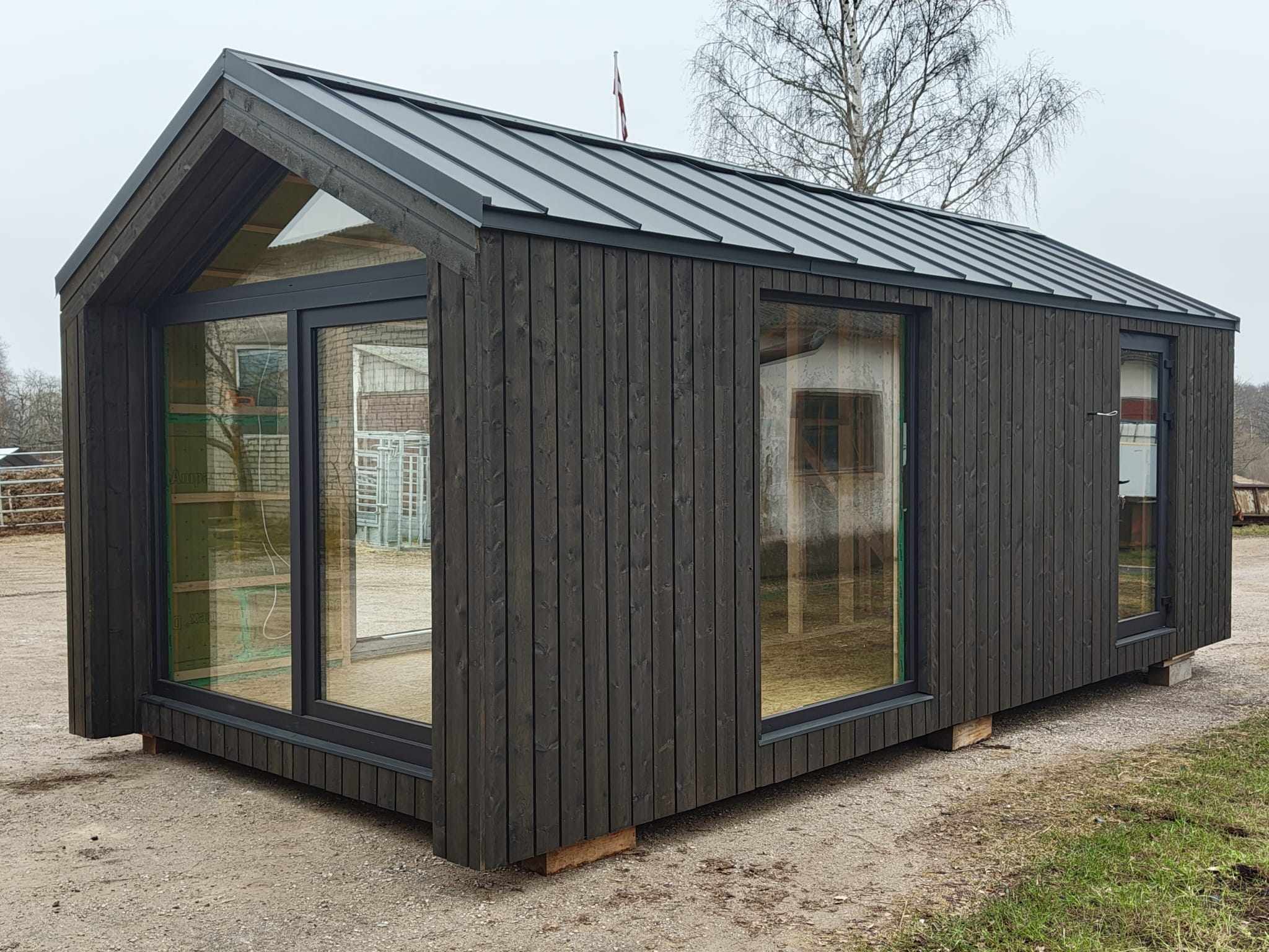 WhatsApp Image 2025-03-03 at 13.38.54 (1)