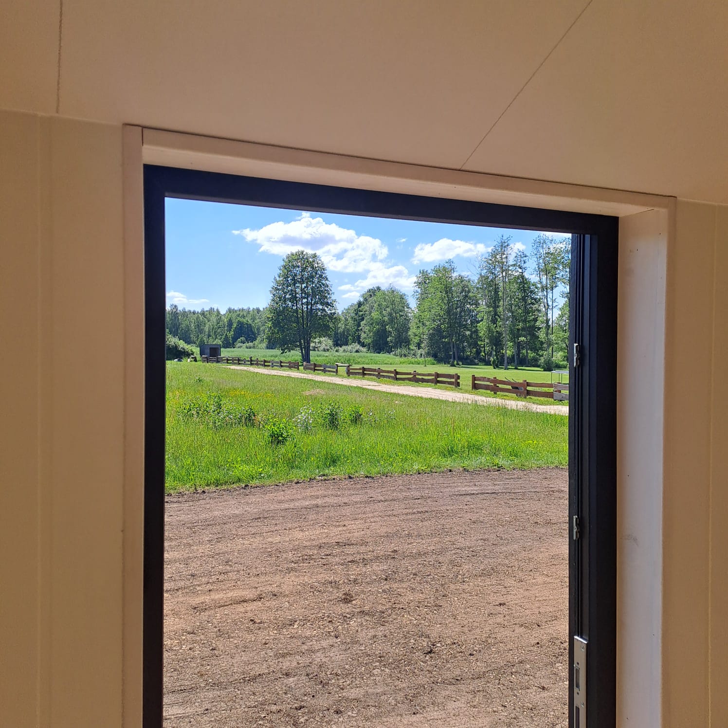 WhatsApp Image 2025-03-03 at 13.42.09 (5)