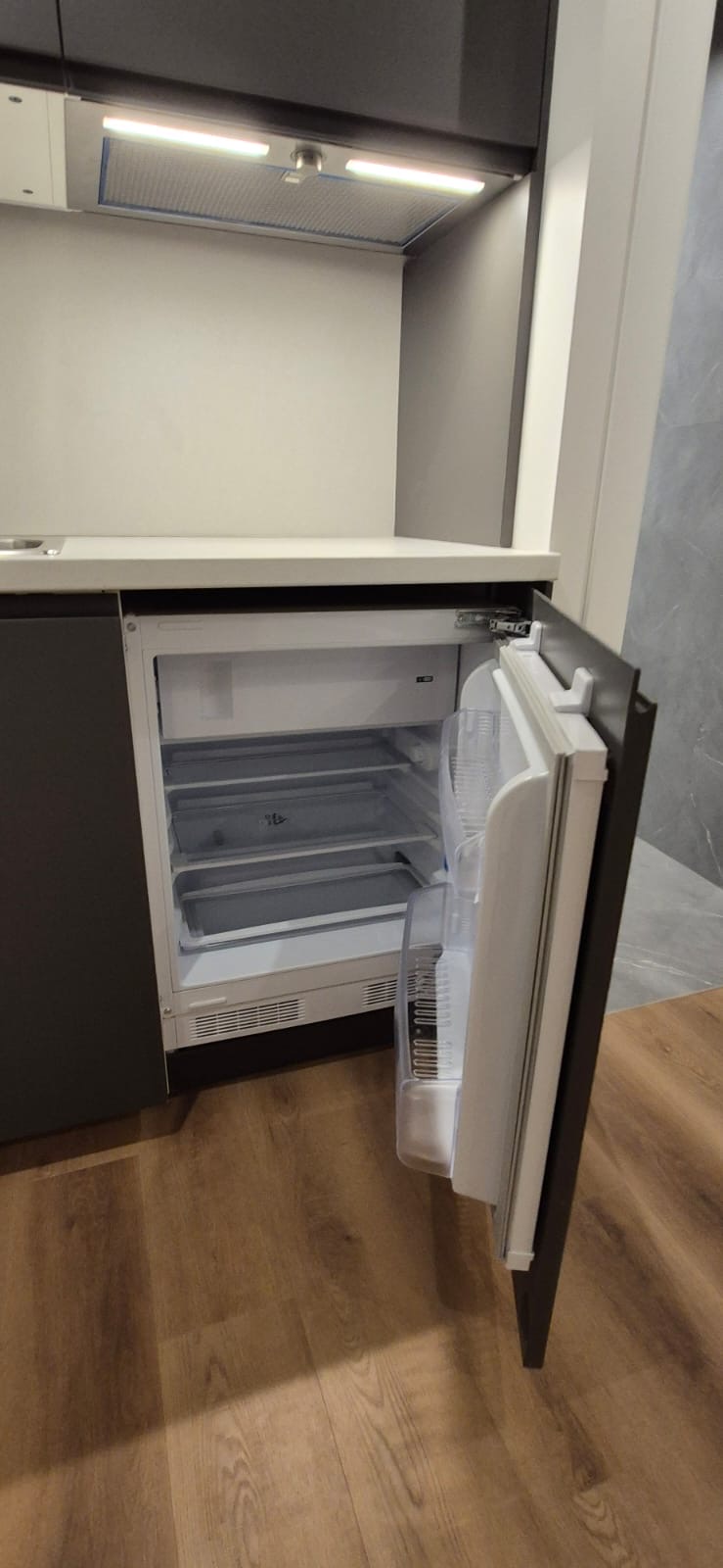 a284d594-68fb-4fd4-832d-f94ad02f2e3b