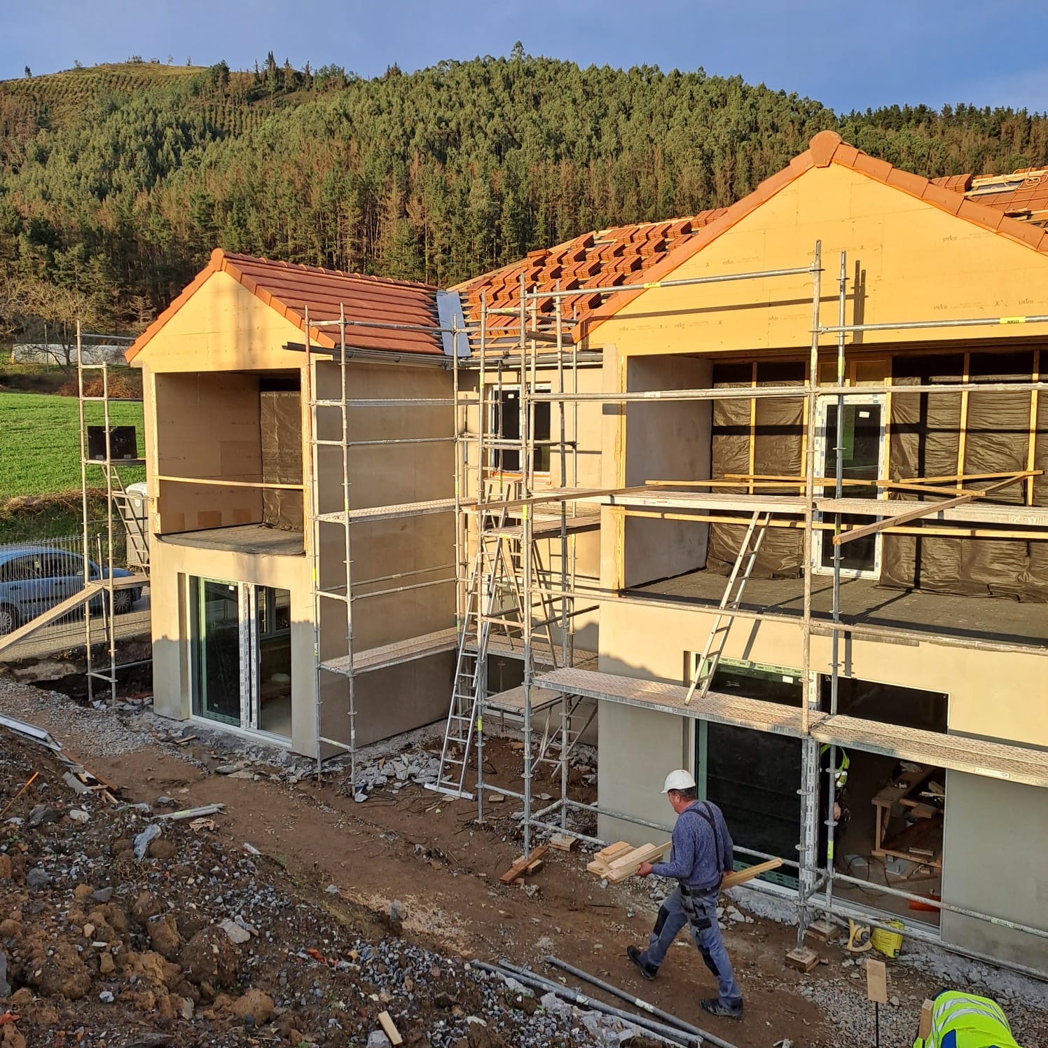 c32d25db-7c8f-4fa0-80d3-9173435a1f3d