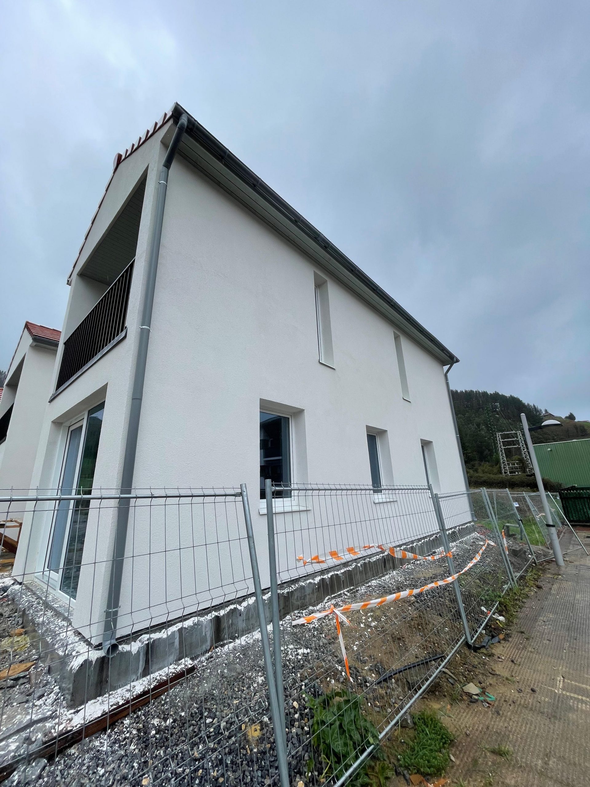 cb14ea7c-4077-4ae9-a31e-2ae839ecf8af 2